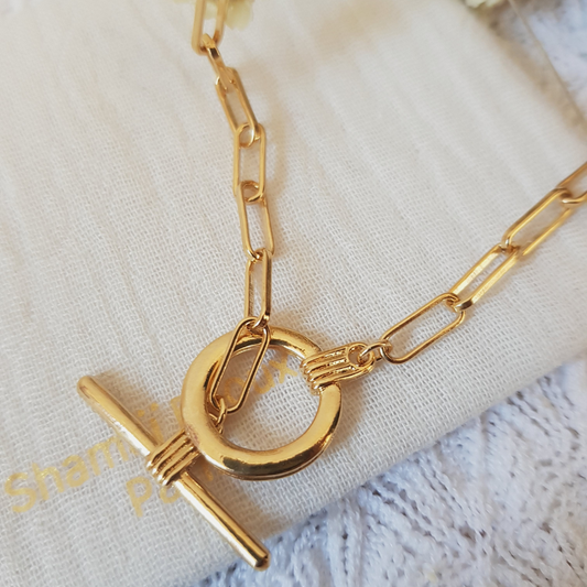 Collier HILO