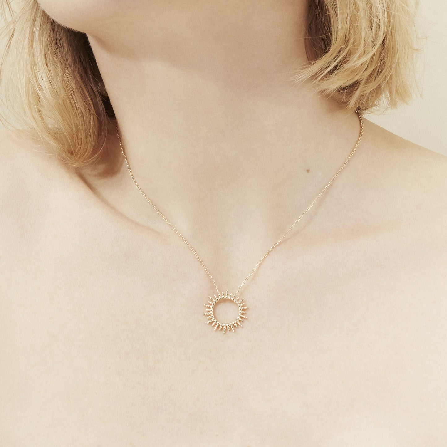 COLLIER APOLLON