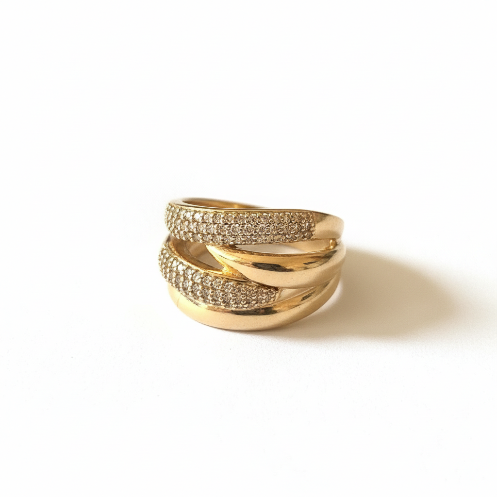 professional-clean-product-photo-of-gold-ring-2 Modern Classic – Image 1